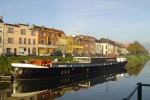 B&sup3; - Bed and Breakfast Boat